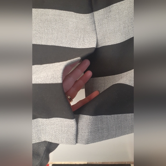 NWT Banana Republic skirt - size 14 - Picture 6 of 7